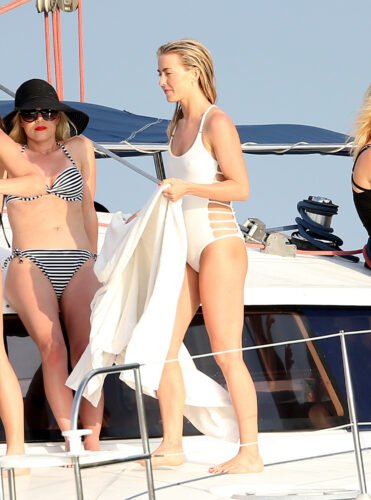 Julianne Hough Feet Toes And Soles 1973