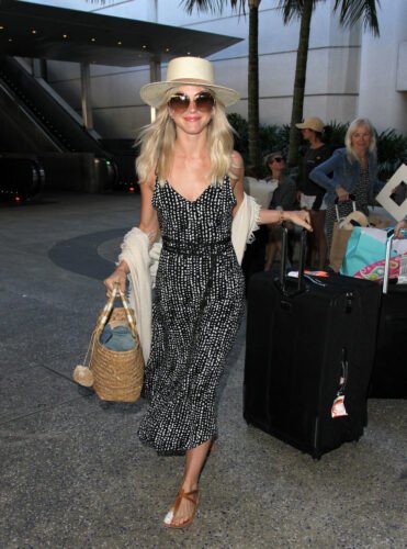 Julianne Hough Feet Toes And Soles 1986