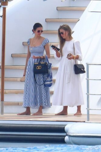 Julianne Hough Feet Toes And Soles 2471