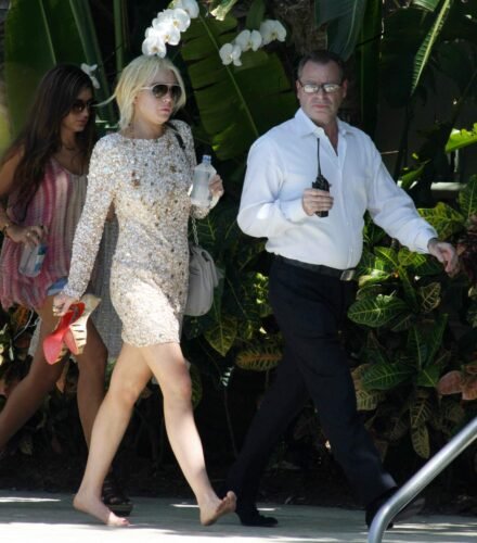 Lindsay Lohan Feet Toes And Soles 610