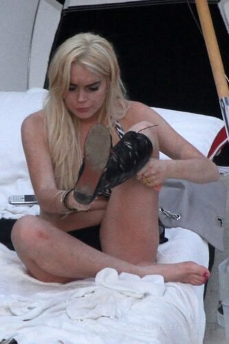 Lindsay Lohan Feet Toes And Soles 633