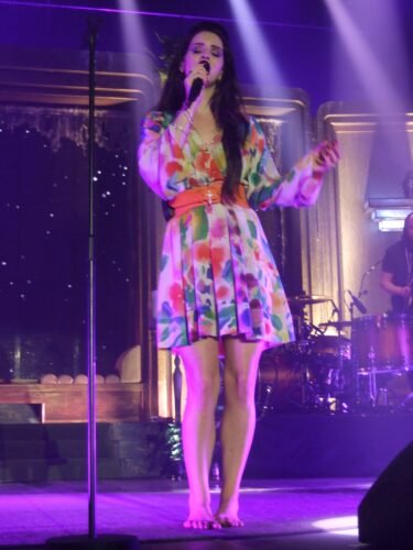 Lana Del Rey Feet Toes And Soles 100
