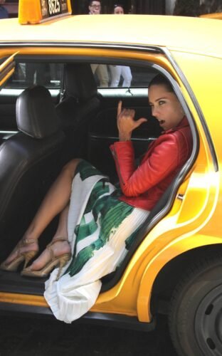 Adriana Lima Feet Toes And Soles 1041
