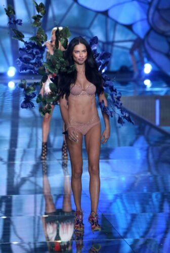 Adriana Lima Feet Toes And Soles 1220
