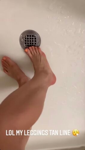 Nicole Louise Frye Feet Toes And Soles 34