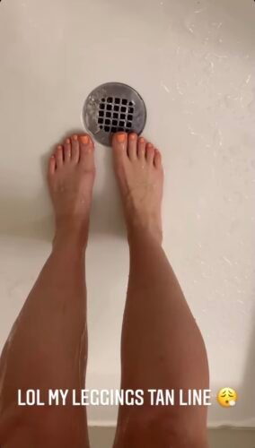 Nicole Louise Frye Feet Toes And Soles 36