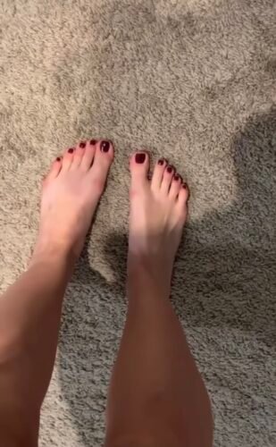 Nicole Louise Frye Feet Toes And Soles 94