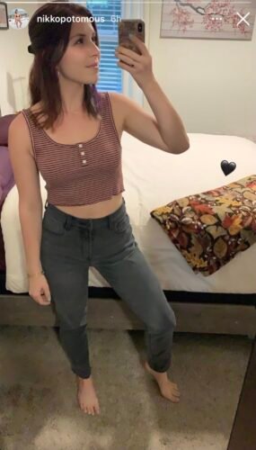 Nicole Louise Frye Feet Toes And Soles 124