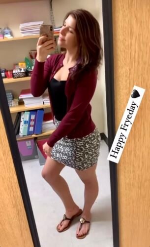 Nicole Louise Frye Feet Toes And Soles 186