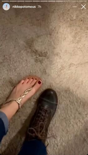 Nicole Louise Frye Feet Toes And Soles 272