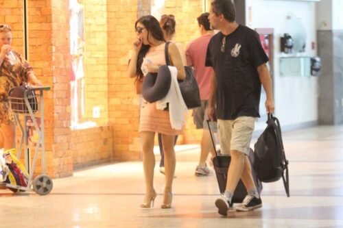 Isis Valverde Feet Toes And Soles 102