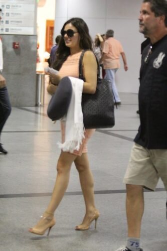 Isis Valverde Feet Toes And Soles 103