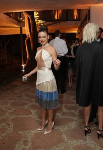 Isis Valverde Feet Toes And Soles 117