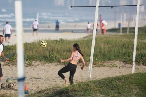 Isis Valverde Feet Toes And Soles 134