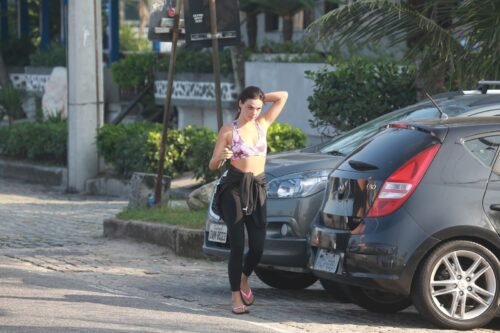 Isis Valverde Feet Toes And Soles 143