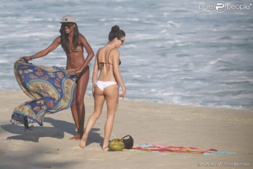 Isis Valverde Feet Toes And Soles 203