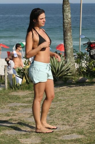 Isis Valverde Feet Toes And Soles 220