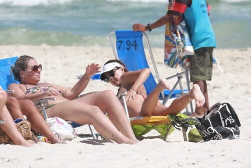 Isis Valverde Feet Toes And Soles 275