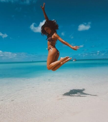 Isis Valverde Feet Toes And Soles 479