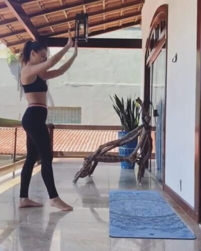 Isis Valverde Feet Toes And Soles 672