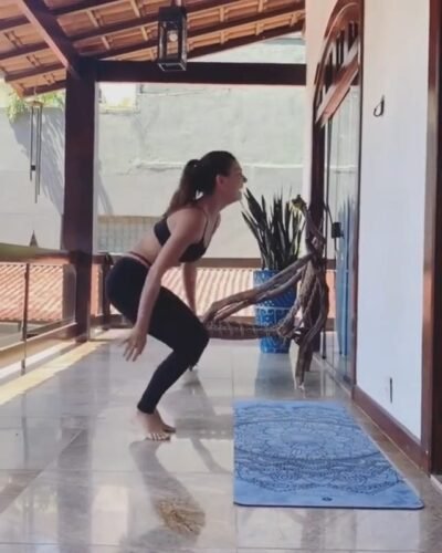 Isis Valverde Feet Toes And Soles 674