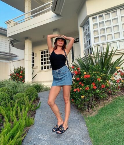 Isis Valverde Feet Toes And Soles 707