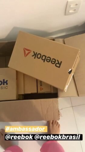 Isis Valverde Feet Toes And Soles 725