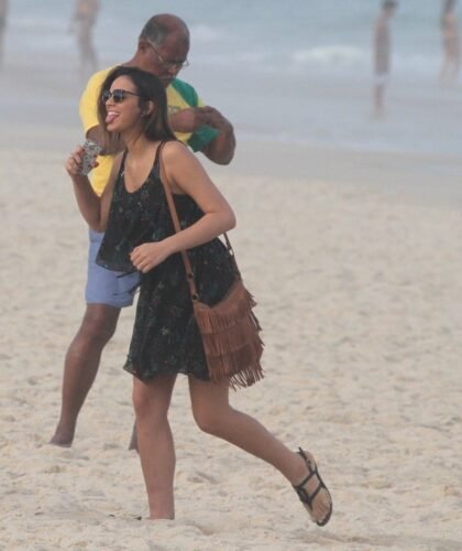 Bruna Marquezine Feet Toes And Soles 110