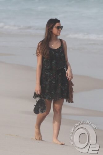 Bruna Marquezine Feet Toes And Soles 261