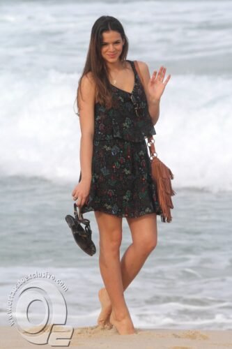 Bruna Marquezine Feet Toes And Soles 271