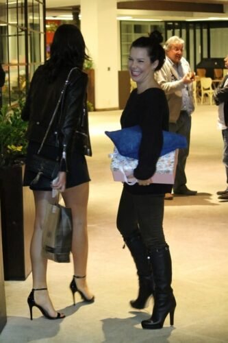 Bruna Marquezine Feet Toes And Soles 357