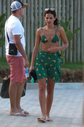 Bruna Marquezine Feet Toes And Soles 460