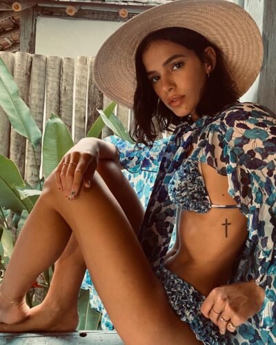 Bruna Marquezine Feet Toes And Soles 708