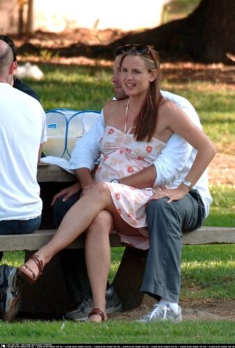 Jennifer Garner Feet Toes And Soles 12