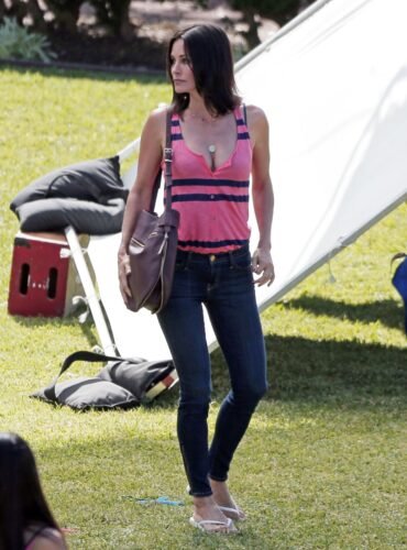 Courteney Cox Feet Toes And Soles 501