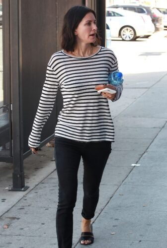 Courteney Cox Feet Toes And Soles 703