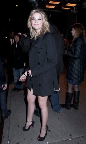 Ashley Benson Feet Toes And Soles 229