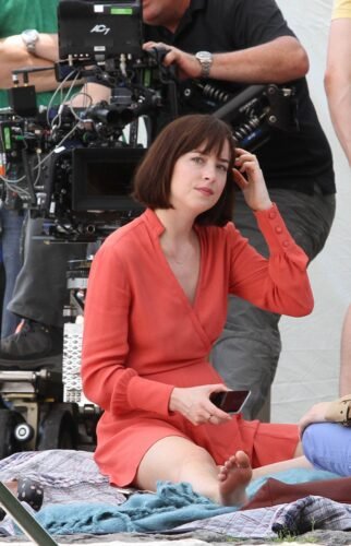 Dakota Johnson Feet Toes And Soles 342