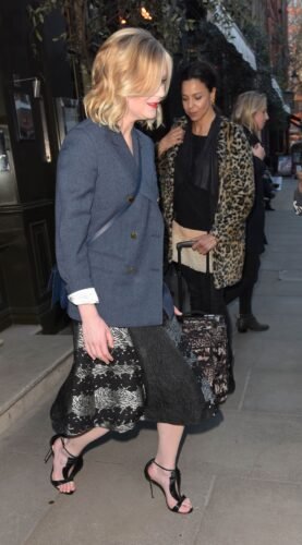 Kirsten Dunst Feet Toes And Soles 646