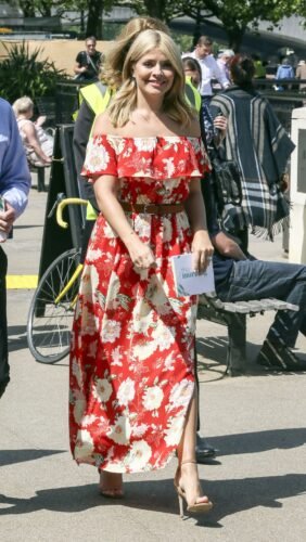 Holly Willoughby Feet Toes And Soles 256