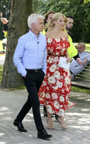 Holly Willoughby Feet Toes And Soles 259