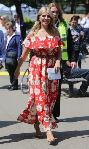 Holly Willoughby Feet Toes And Soles 266