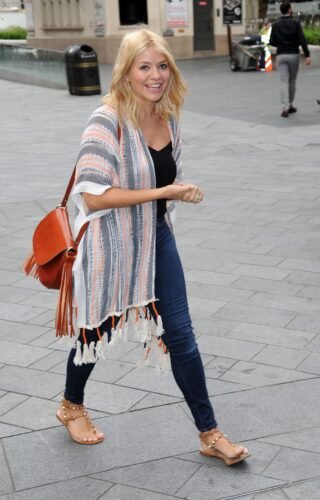 Holly Willoughby Feet Toes And Soles 281