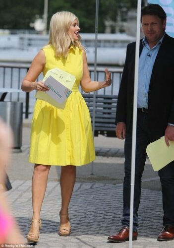 Holly Willoughby Feet Toes And Soles 318