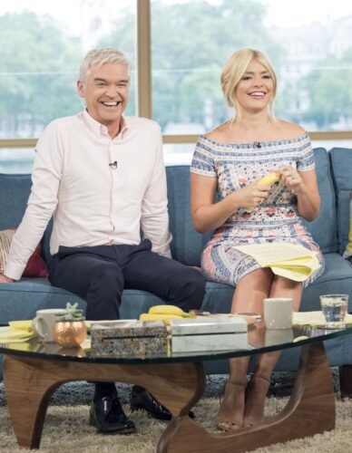 Holly Willoughby Feet Toes And Soles 340
