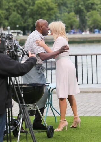 Holly Willoughby Feet Toes And Soles 344