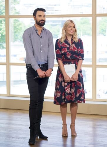 Holly Willoughby Feet Toes And Soles 491