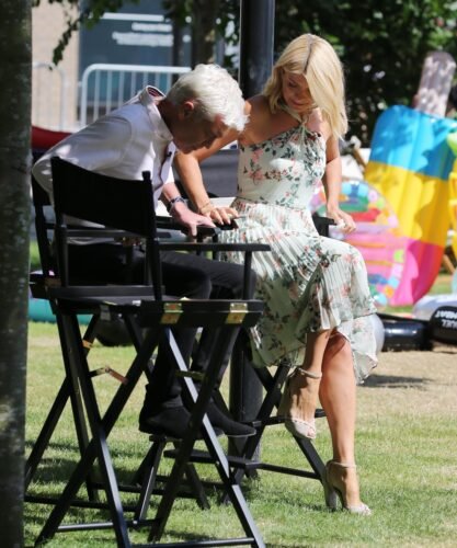 Holly Willoughby Feet Toes And Soles 813