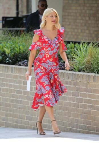 Holly Willoughby Feet Toes And Soles 850