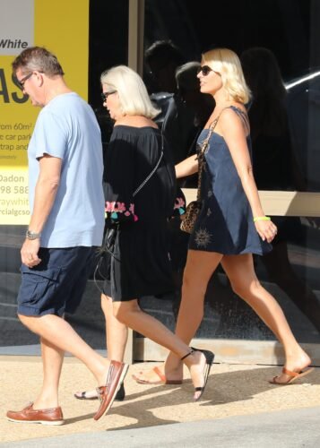 Holly Willoughby Feet Toes And Soles 893